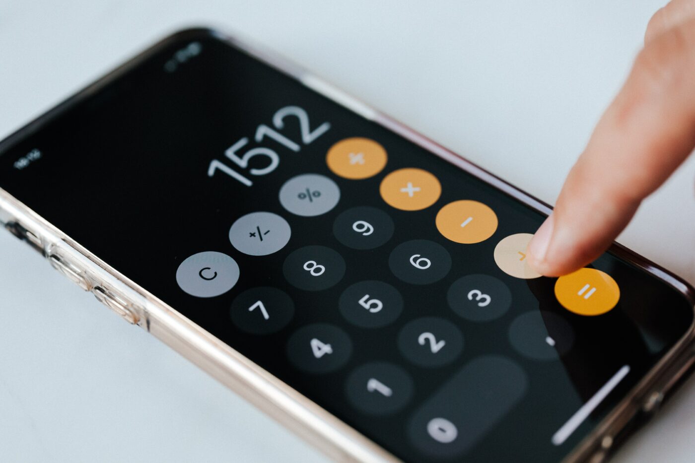 pexels-karolina-grabowska-4386326 (1).jpg iphone calculator - student minimum maintenance loan