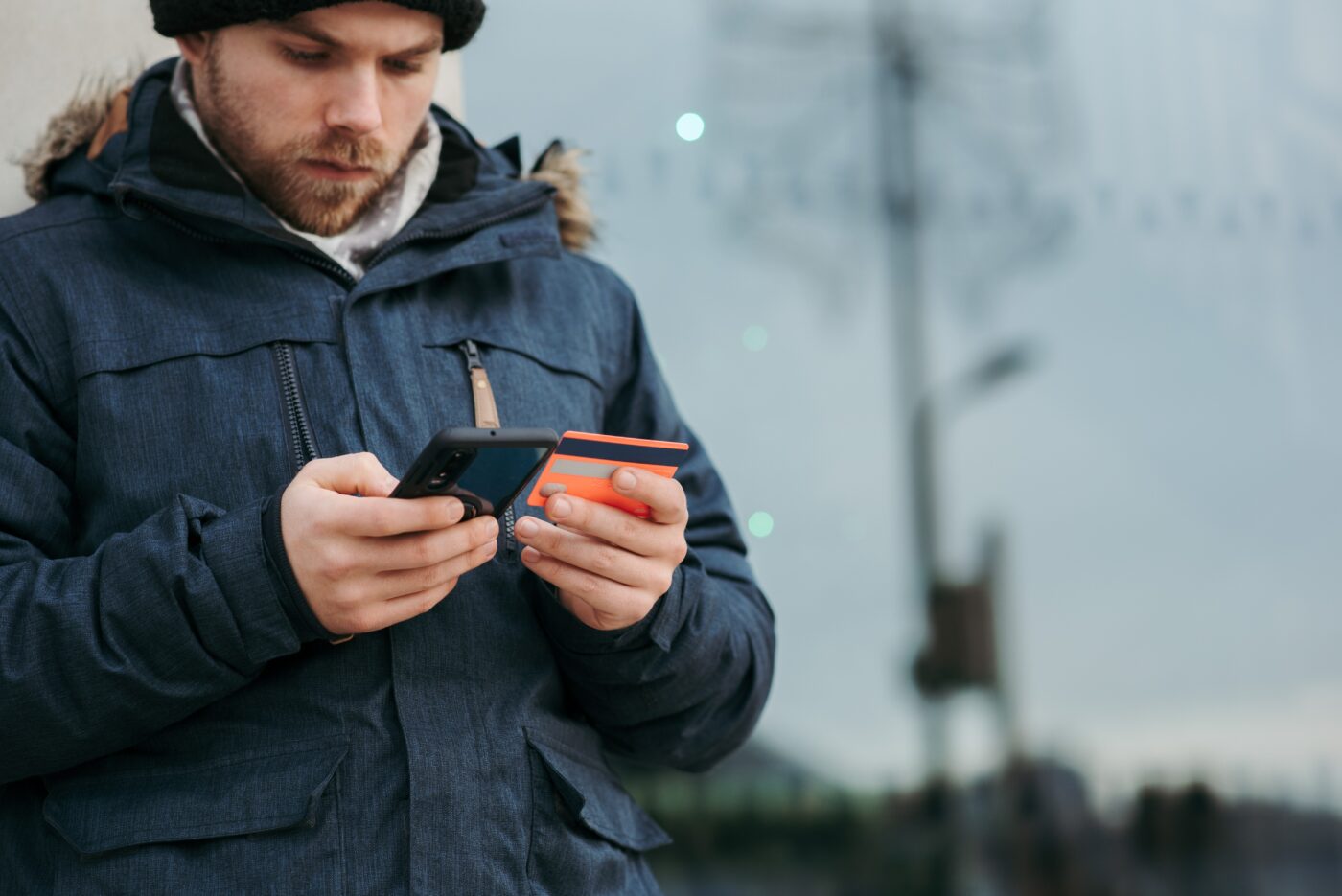 man with credit card.jpg student credit card