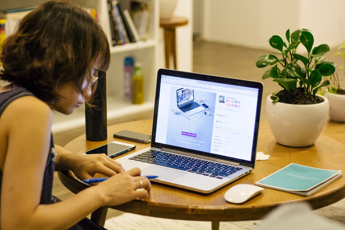 10 Best Laptops For Studying 2025