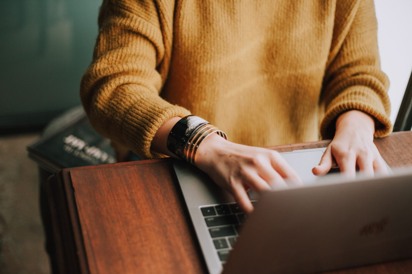 21 Online Jobs For Students In The Uk