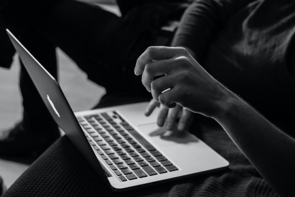 Best Places To Buy Uni Laptops