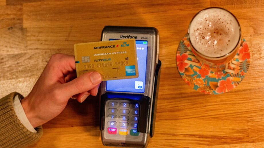 How Do Credit Cards Work?