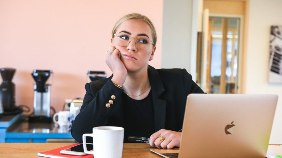 How Many Hours Can A Student Work? Balance Your Job With Uni