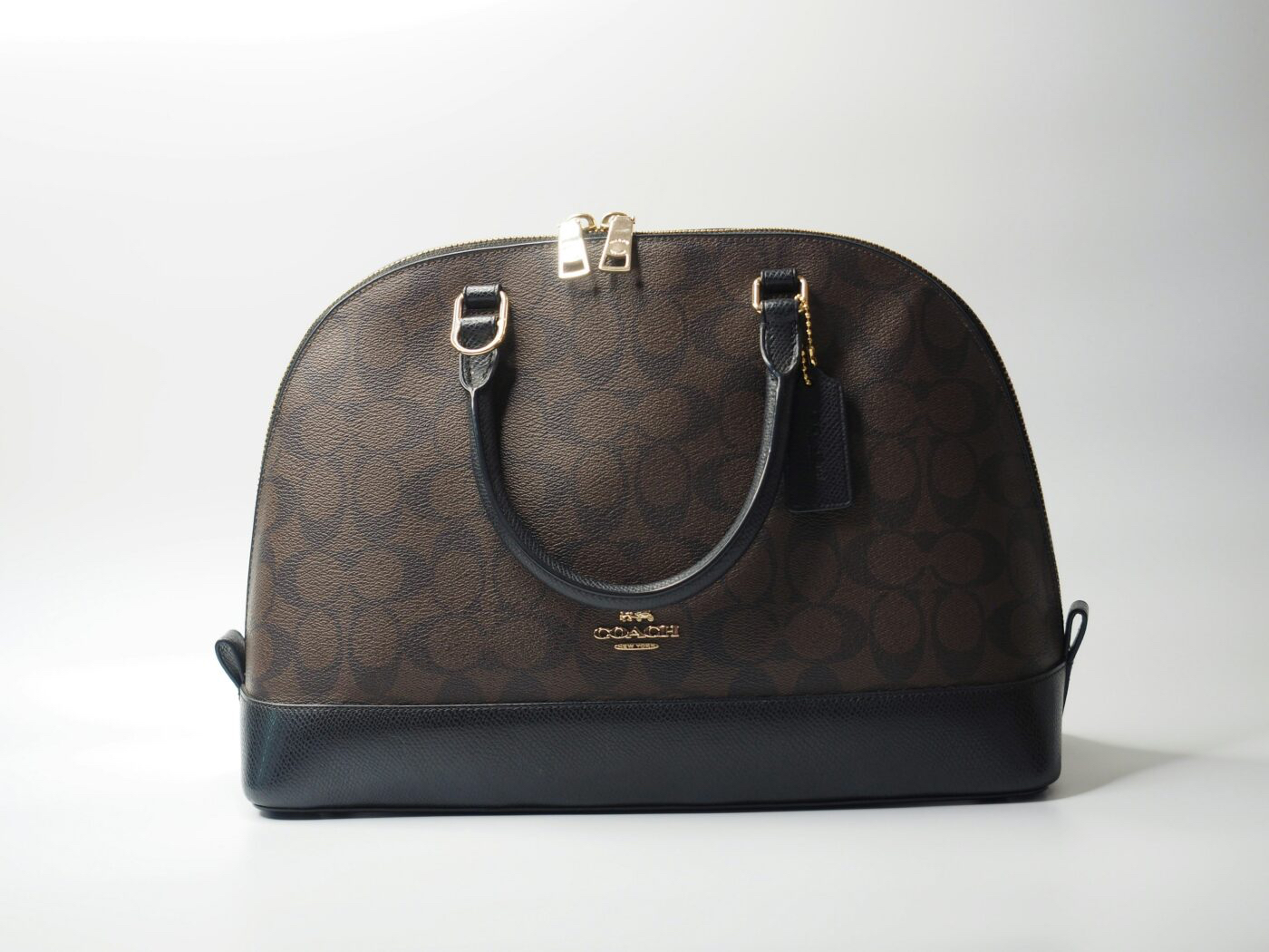 Coach Student Discount: The Trendiest Bags & Accessories Right Now